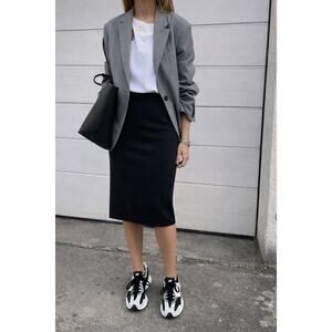 Akris Punto Black Cashmere Pencil Skirt | Scandi Minimalist Quiet Luxury Staple